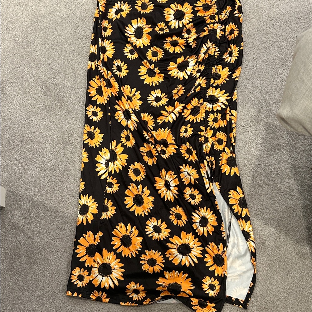 2 piece Sunflower Print Midi Skirt and cami - Picture 5 of 5